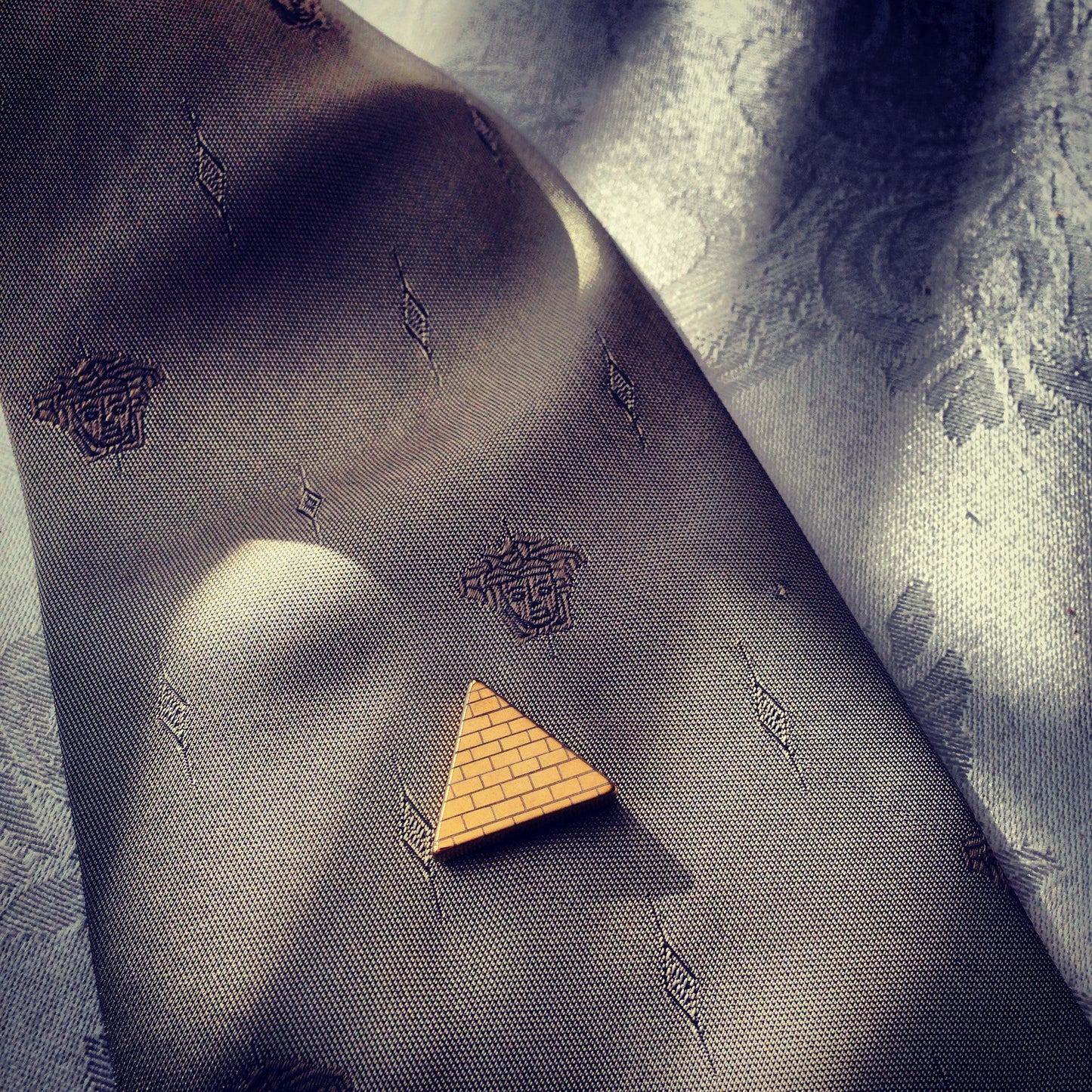 Gold "Conversation Starter" Magnetic Tie Clip / Pin